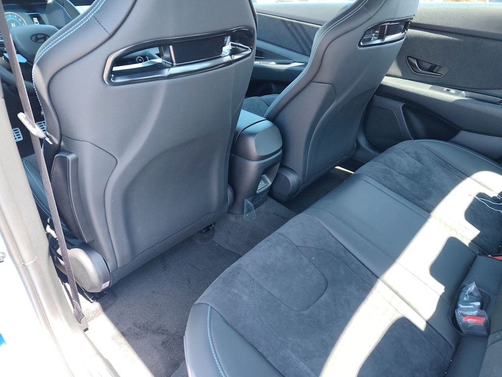 Thumbnail: 2025 Hyundai Elantra - 12