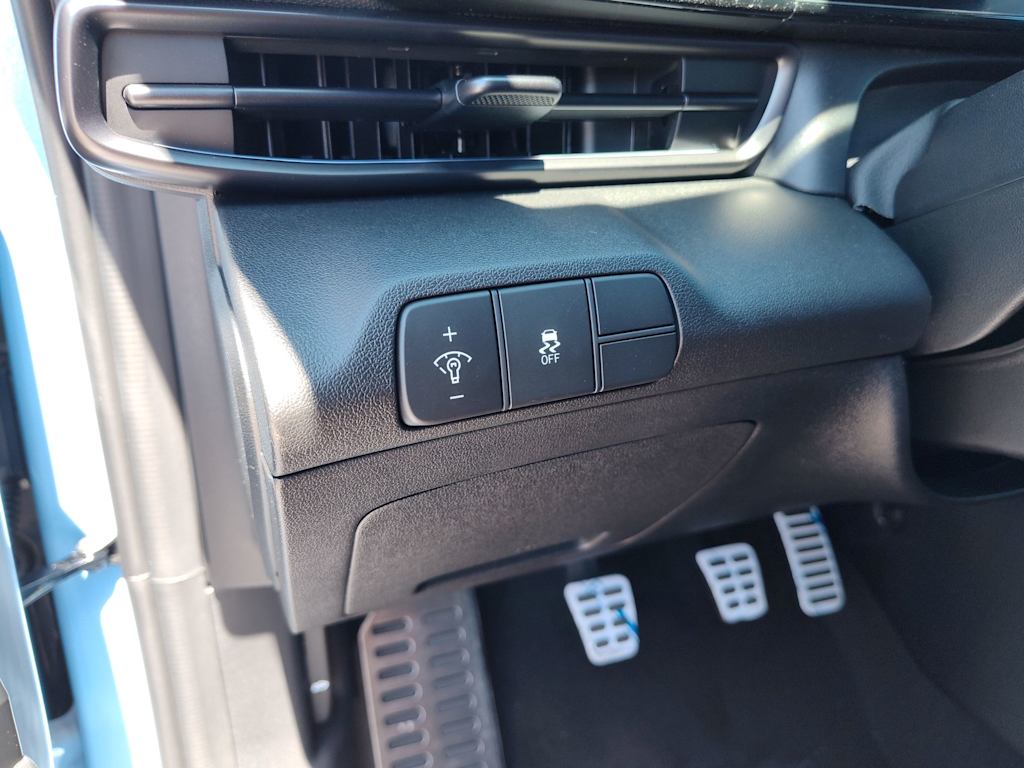 Thumbnail: 2025 Hyundai Elantra - 21