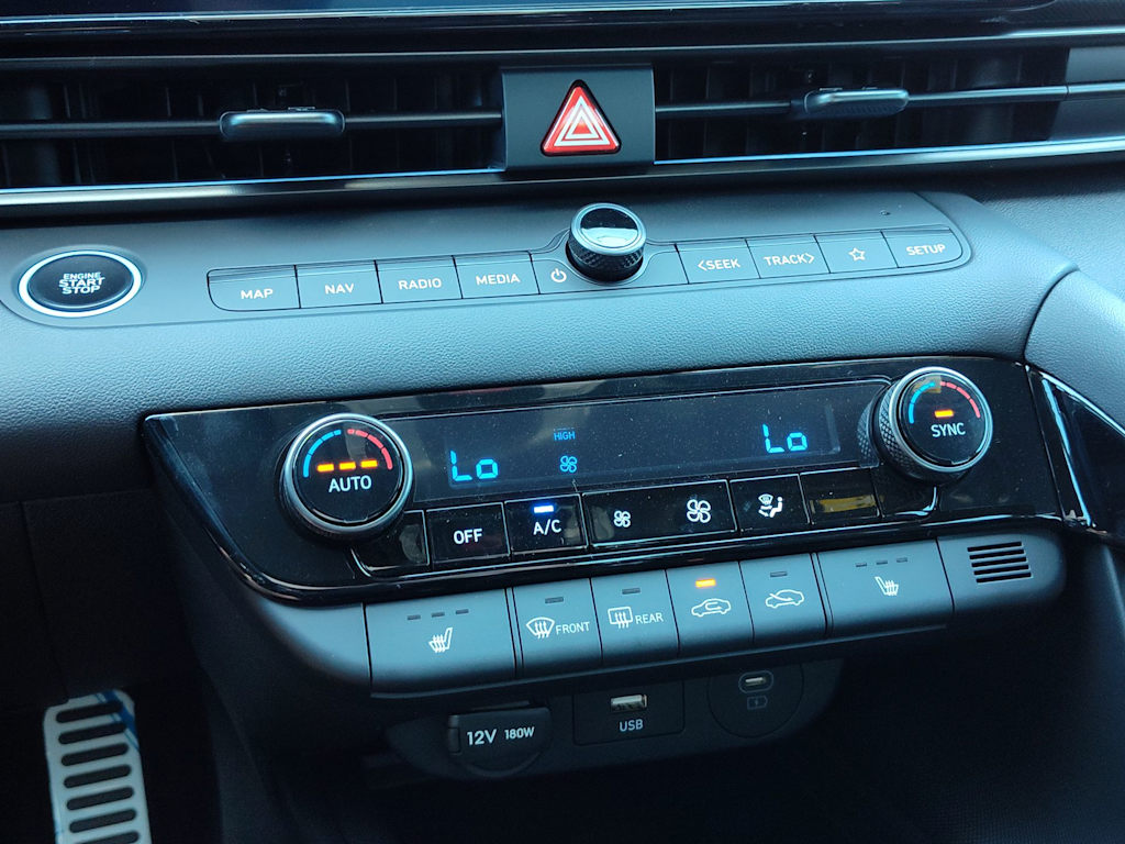 Thumbnail: 2025 Hyundai Elantra - 13