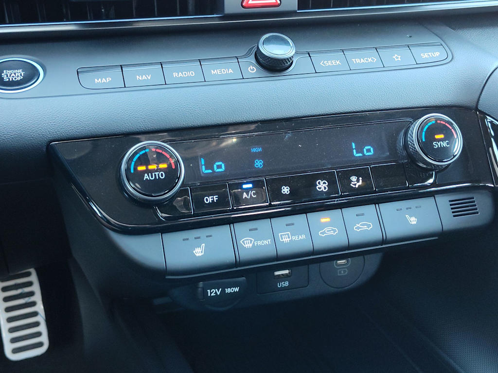 Thumbnail: 2025 Hyundai Elantra - 24