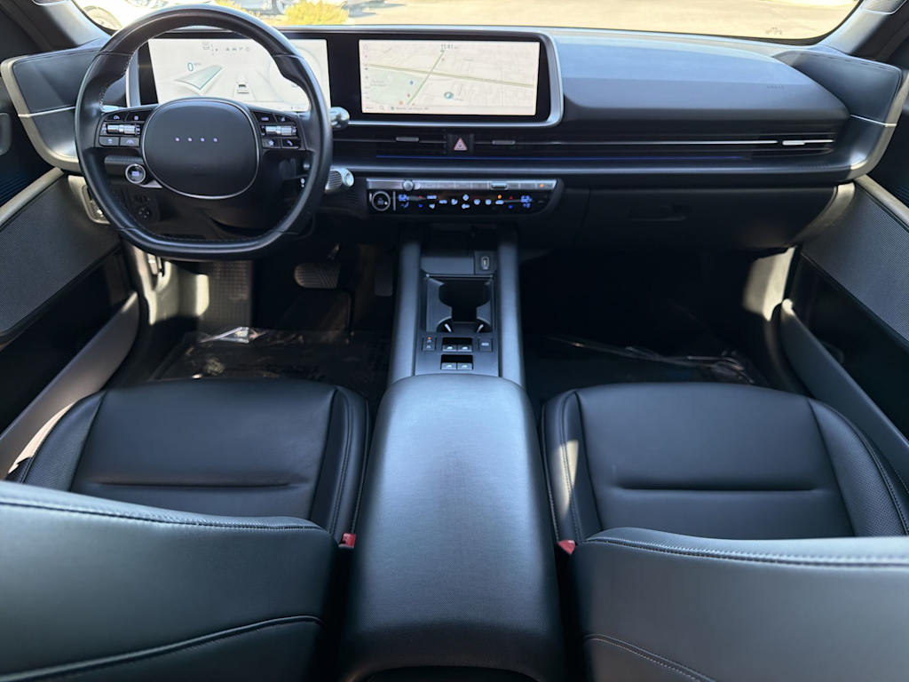 Thumbnail: 2023 Hyundai Ioniq 6 - 2