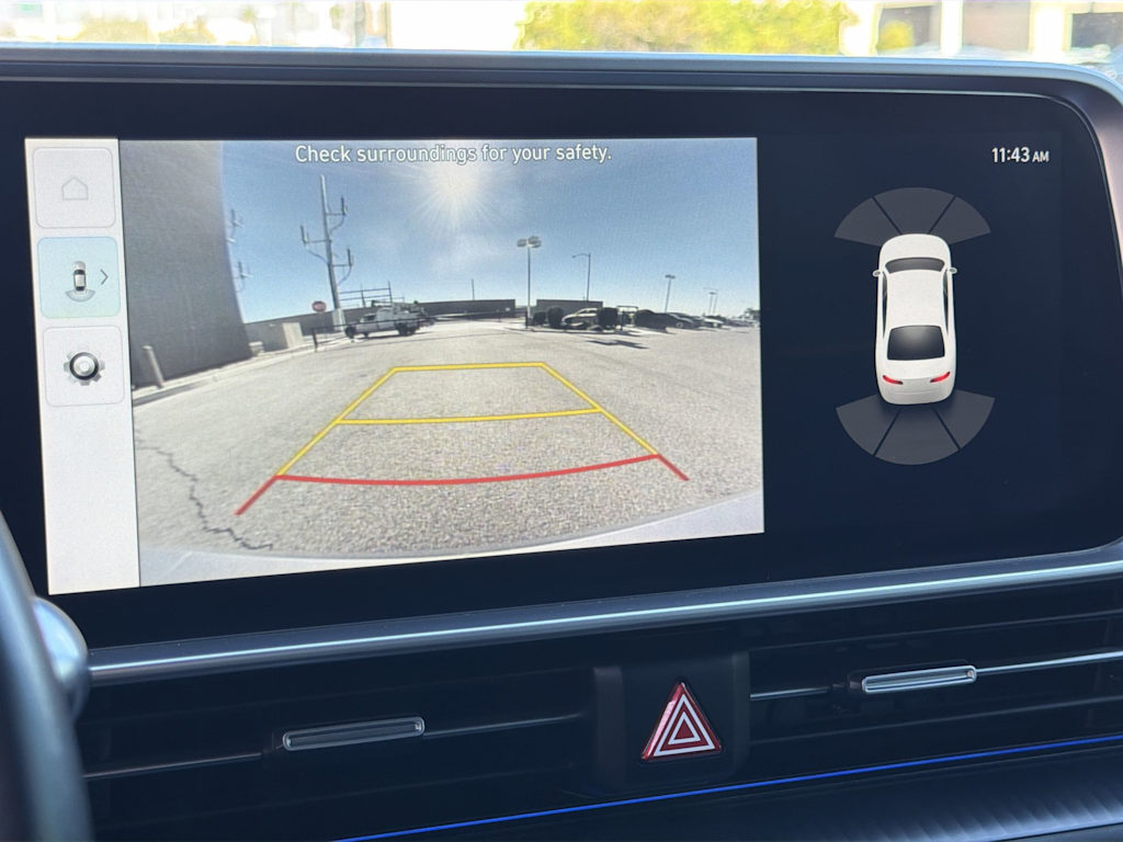 Thumbnail: 2023 Hyundai Ioniq 6 - 11