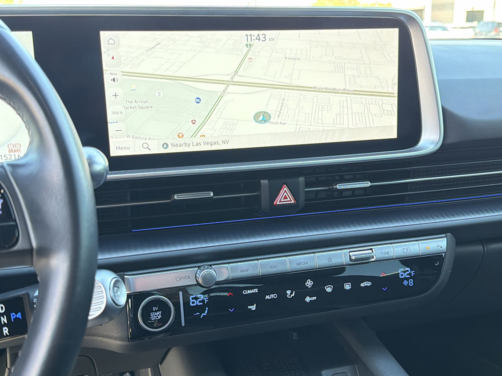 Thumbnail: 2023 Hyundai Ioniq 6 - 17