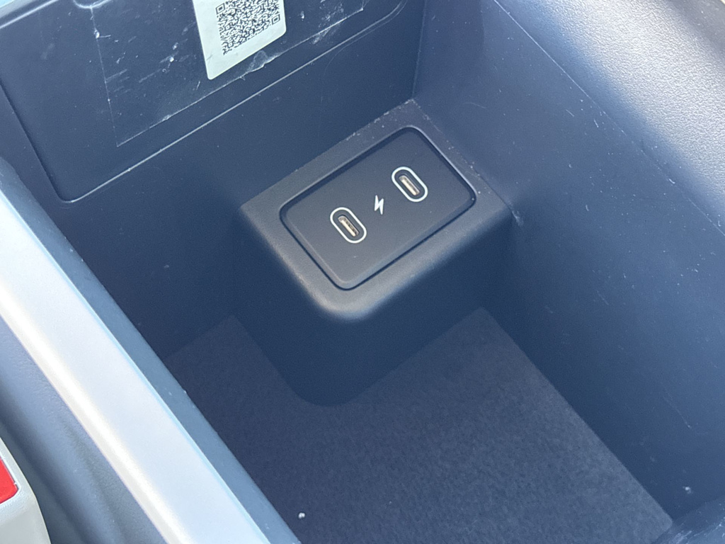 Thumbnail: 2025 Hyundai Ioniq 6 - 26