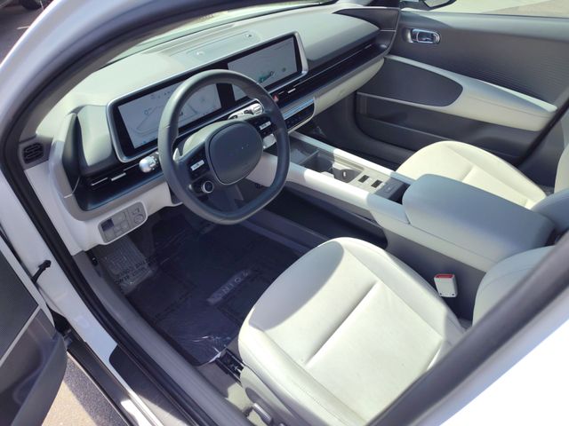 Thumbnail: 2023 Hyundai Ioniq 6 - 2