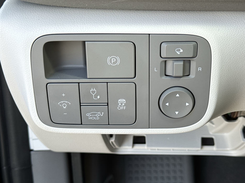 2023 Hyundai Ioniq 6 Limited 18
