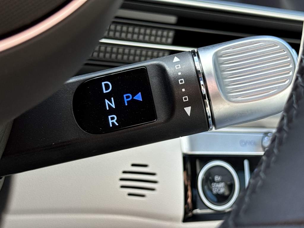 2023 Hyundai Ioniq 6 Limited 25
