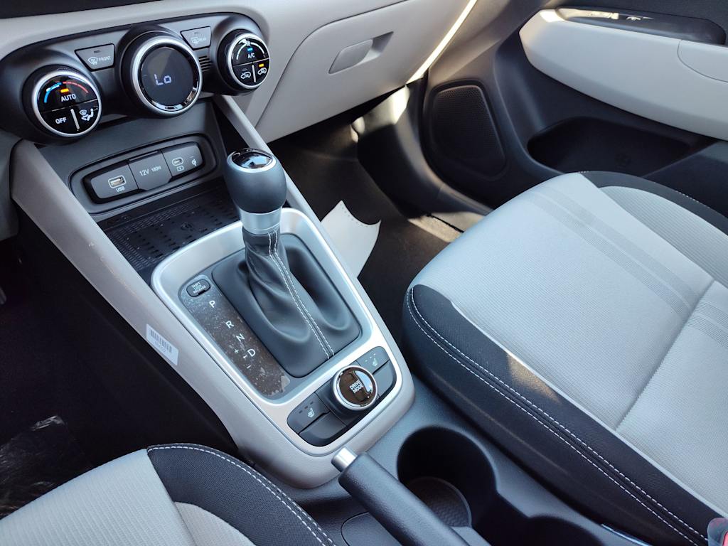 Thumbnail: 2026 Hyundai Venue - 15