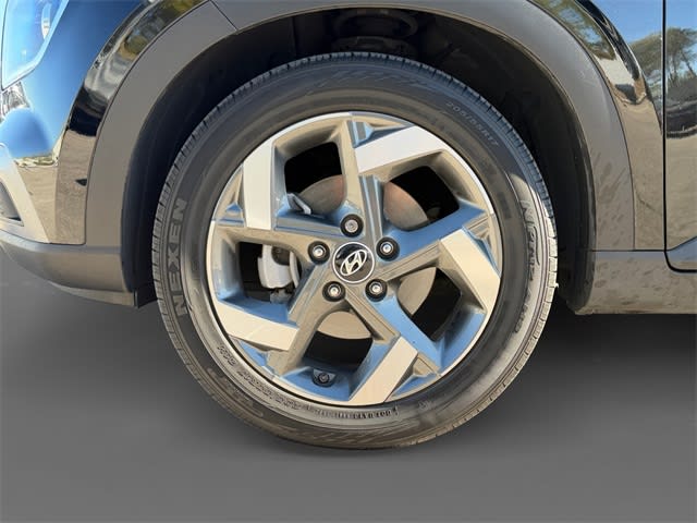 Thumbnail: 2023 Hyundai Venue - 7