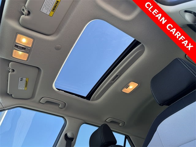 Thumbnail: 2023 Hyundai Venue - 17