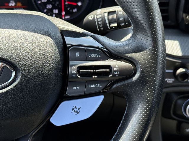 Thumbnail: 2020 Hyundai Veloster - 30