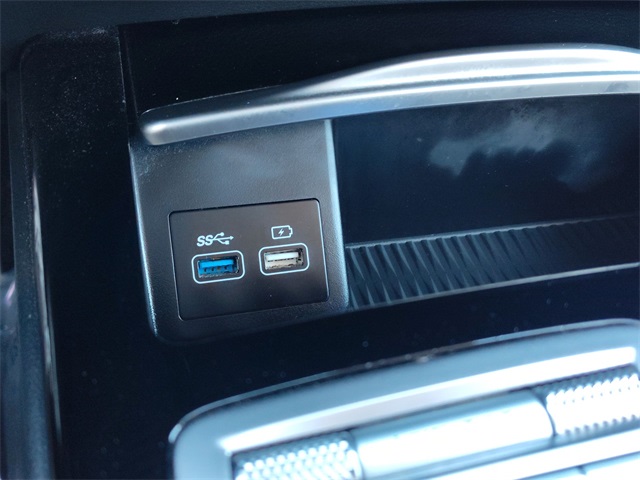 Thumbnail: 2023 Genesis G80 - 28