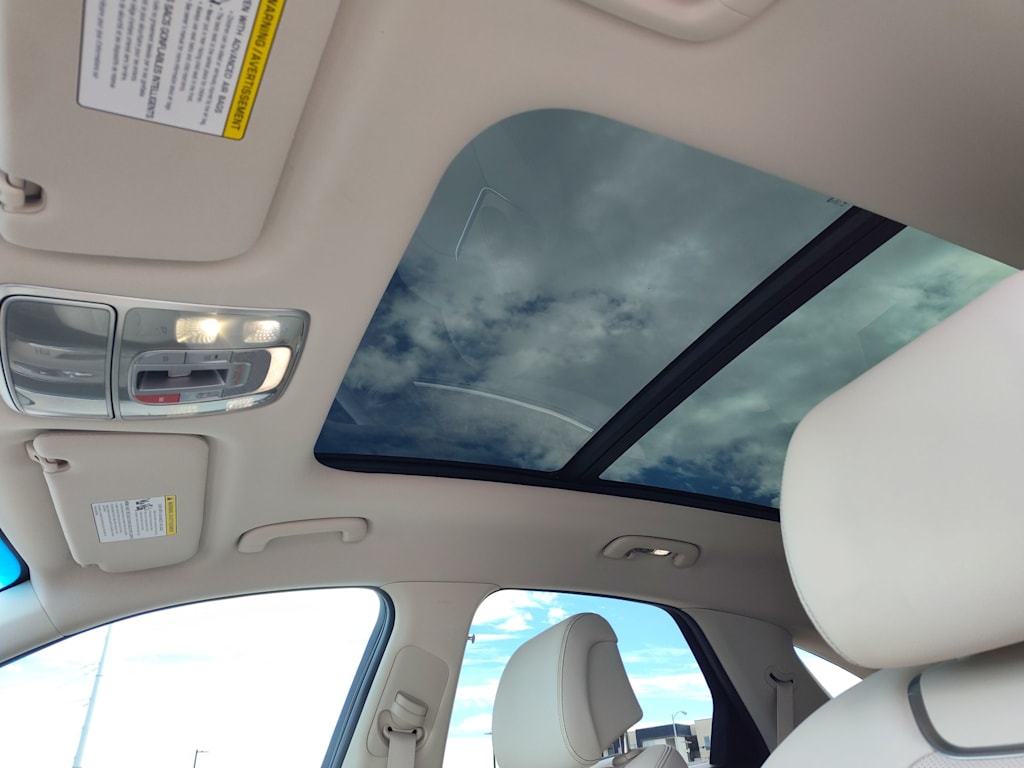 Thumbnail: 2023 Genesis GV70 - 22