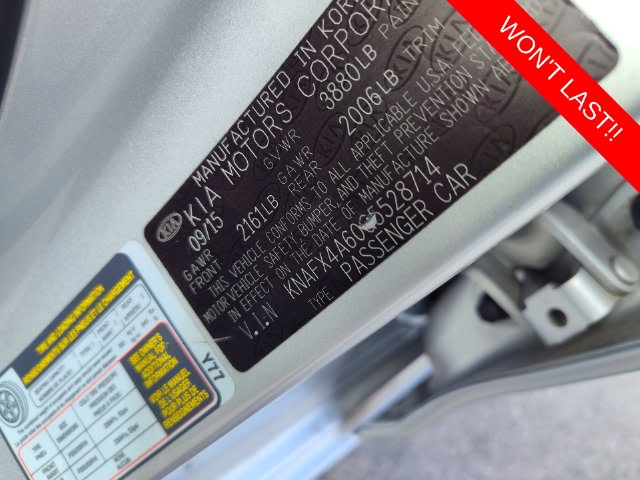 Thumbnail: 2016 Kia Forte - 18