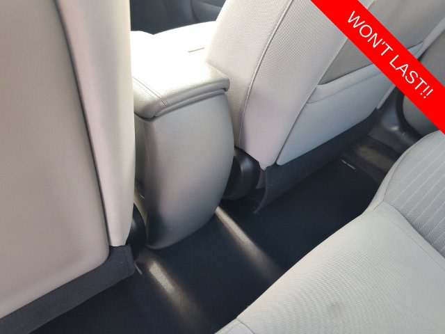 Thumbnail: 2016 Kia Forte - 12