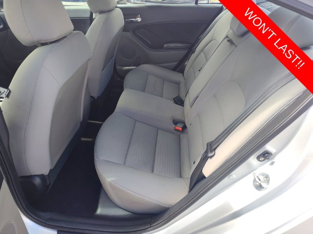 Thumbnail: 2016 Kia Forte - 23