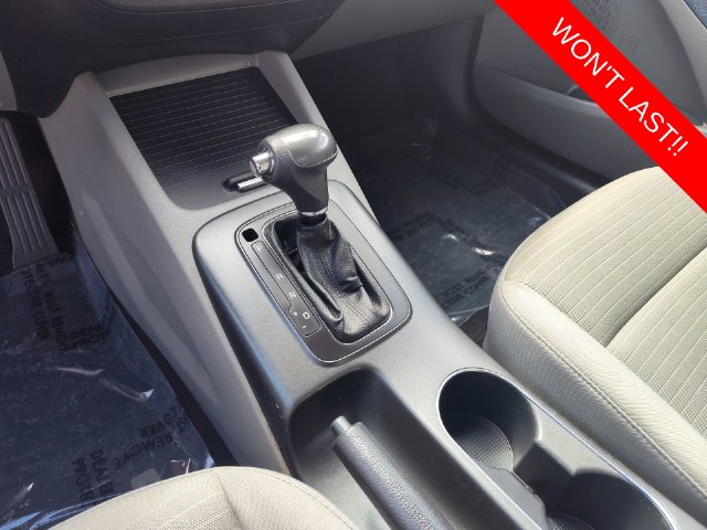 Thumbnail: 2016 Kia Forte - 25