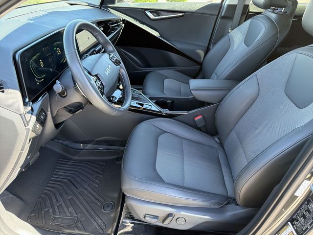 Thumbnail: 2023 Kia Niro - 10