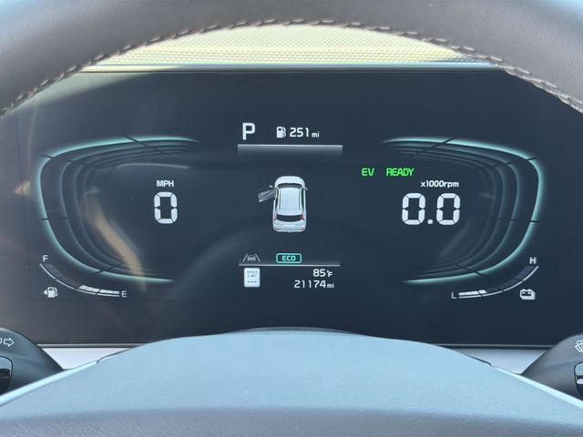 Thumbnail: 2024 Kia Niro - 15
