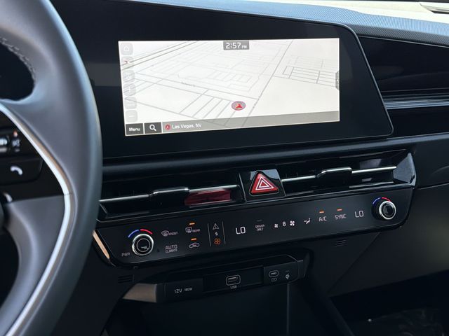 Thumbnail: 2024 Kia Niro - 13