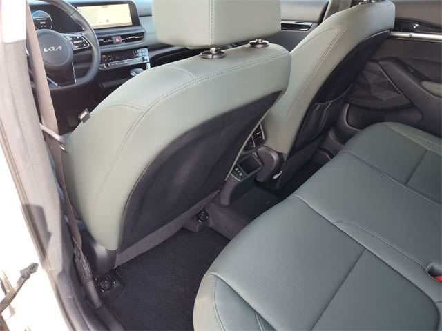 Thumbnail: 2024 Kia Seltos - 25