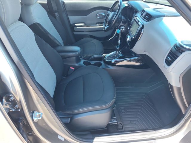 Thumbnail: 2015 Kia Soul - 25