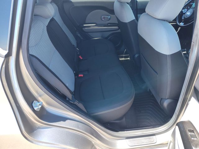 Thumbnail: 2015 Kia Soul - 24