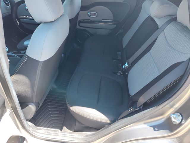 Thumbnail: 2015 Kia Soul - 12