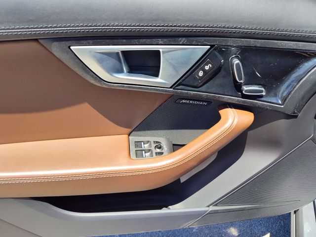 Thumbnail: 2015 Jaguar F-Type - 11