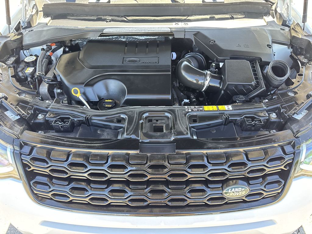 Thumbnail: 2022 Land Rover Discovery Sport - 9