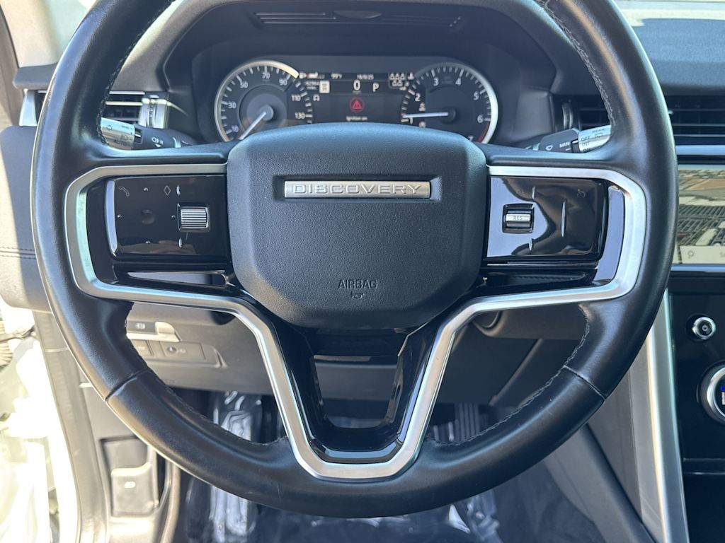 Thumbnail: 2022 Land Rover Discovery Sport - 26