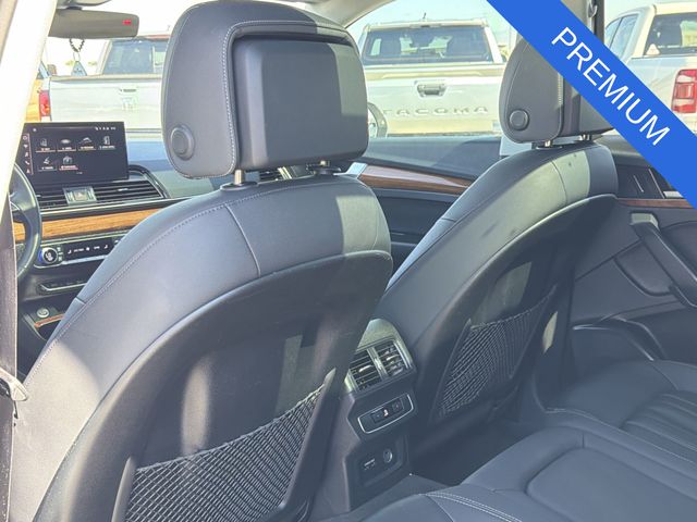 Thumbnail: 2023 Audi Q5 - 11
