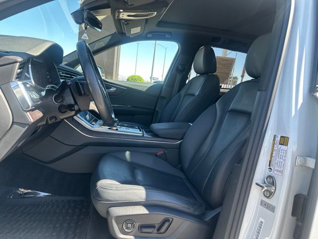 Thumbnail: 2020 Audi Q7 - 8