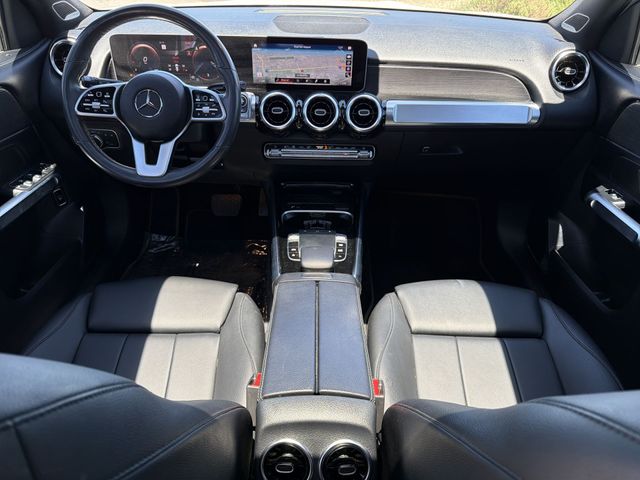 Thumbnail: 2020 Mercedes-Benz GLB - 2