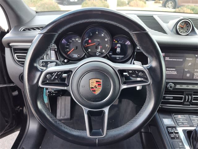 Thumbnail: 2020 Porsche Macan - 9