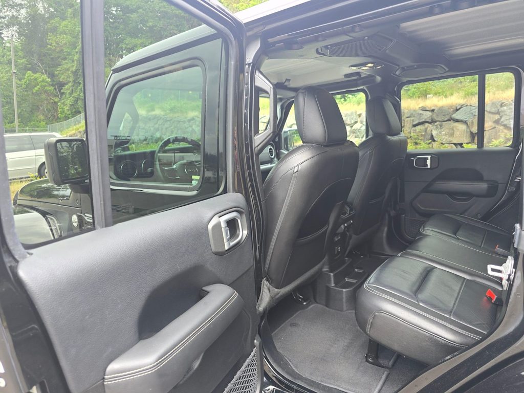 Thumbnail: 2019 Jeep Wrangler - 20