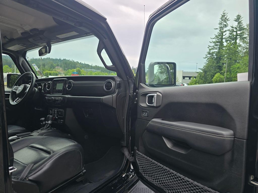Thumbnail: 2019 Jeep Wrangler - 23