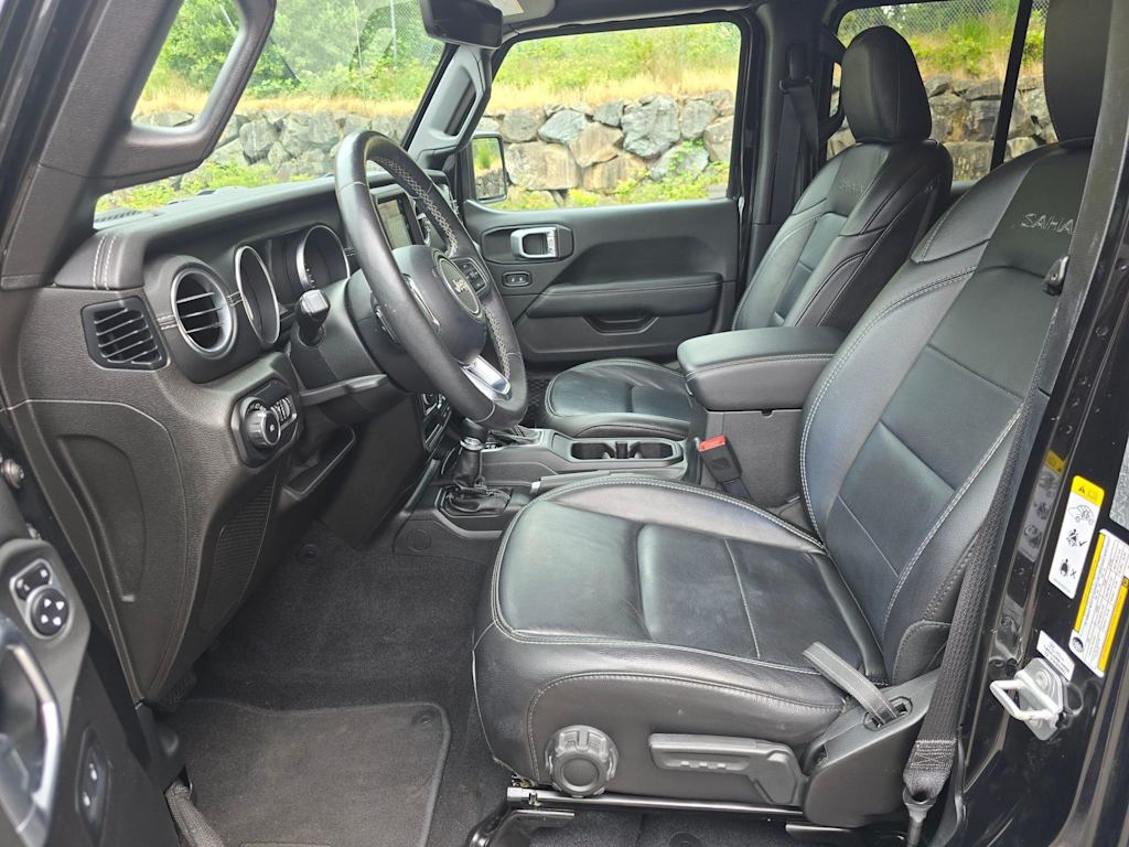 Thumbnail: 2019 Jeep Wrangler - 24
