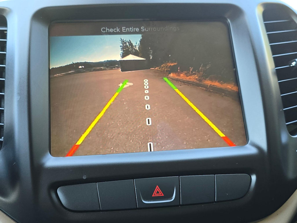 Thumbnail: 2015 Jeep Cherokee - 16