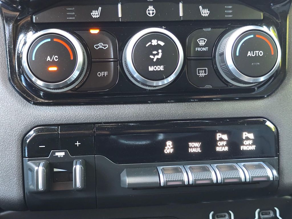 Thumbnail: 2021 RAM 1500 - 23