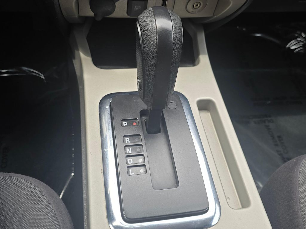 Thumbnail: 2012 Ford Escape - 13