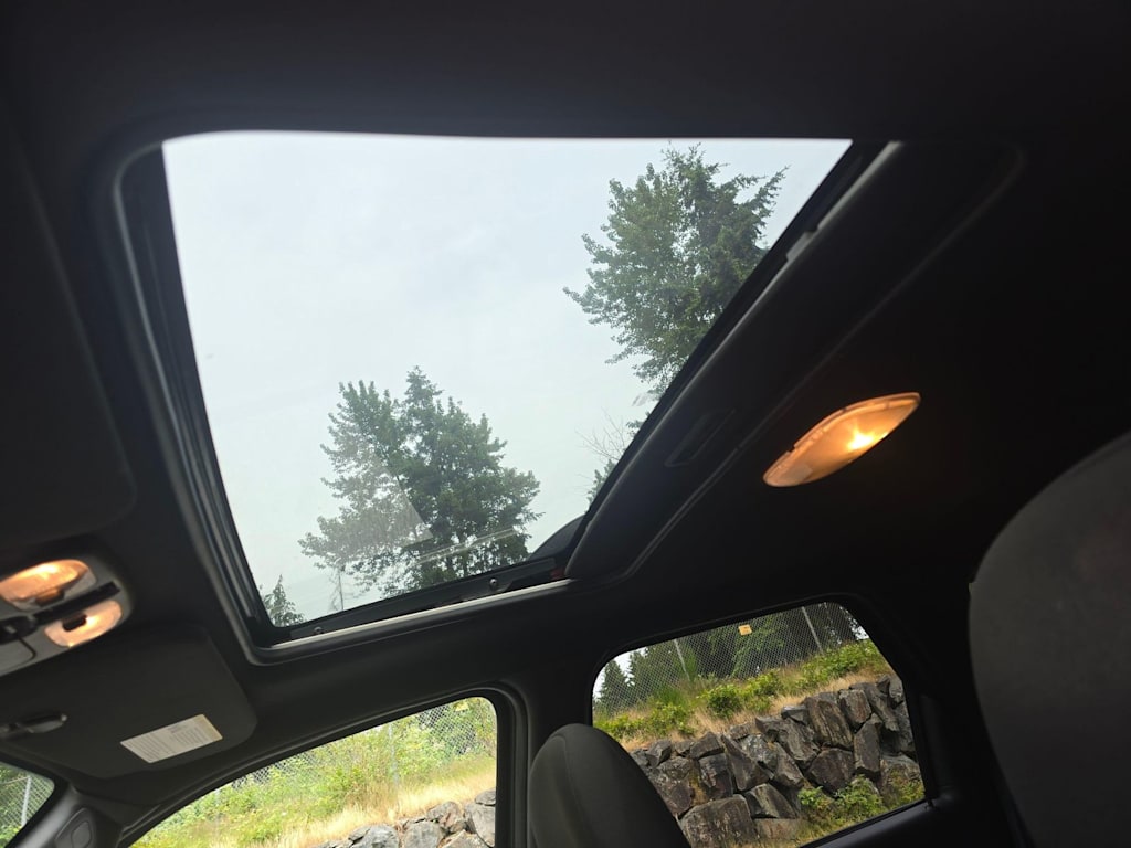Thumbnail: 2012 Ford Escape - 24