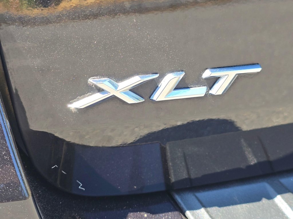 Thumbnail: 2021 Ford Explorer - 7