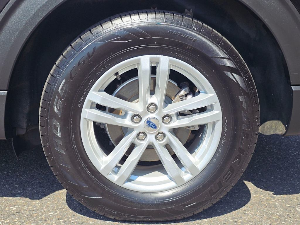 Thumbnail: 2021 Ford Explorer - 8