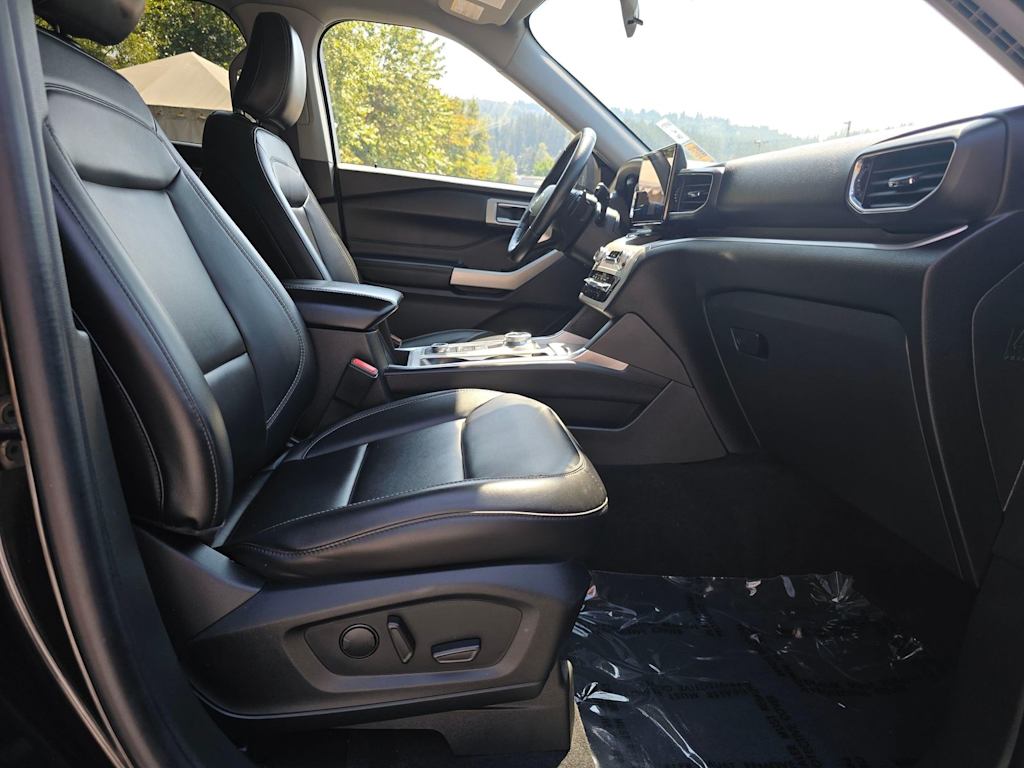 Thumbnail: 2021 Ford Explorer - 12