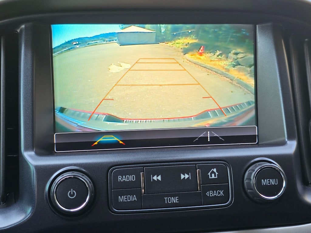Thumbnail: 2018 Chevrolet Colorado - 16