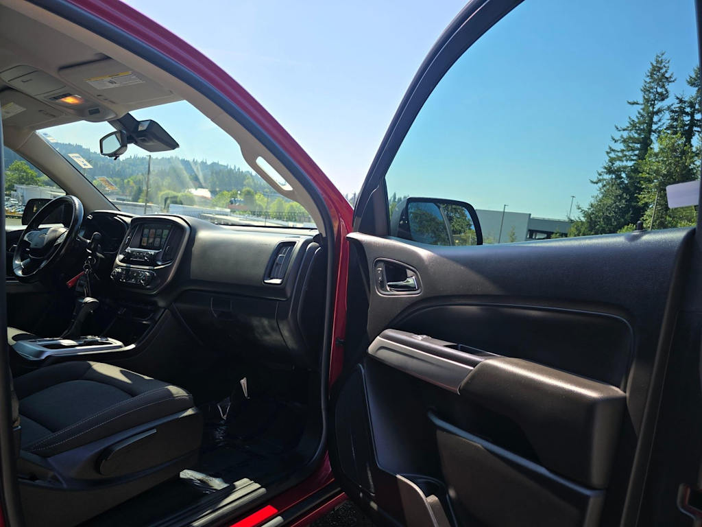 Thumbnail: 2018 Chevrolet Colorado - 28