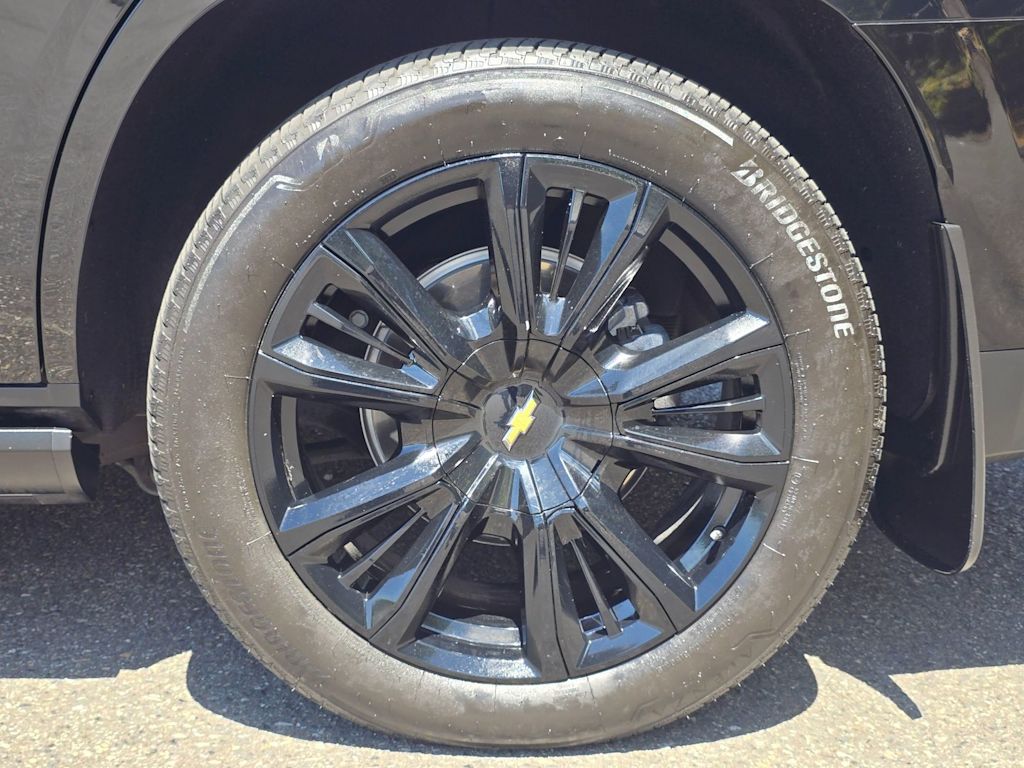 Thumbnail: 2023 Chevrolet Tahoe - 8