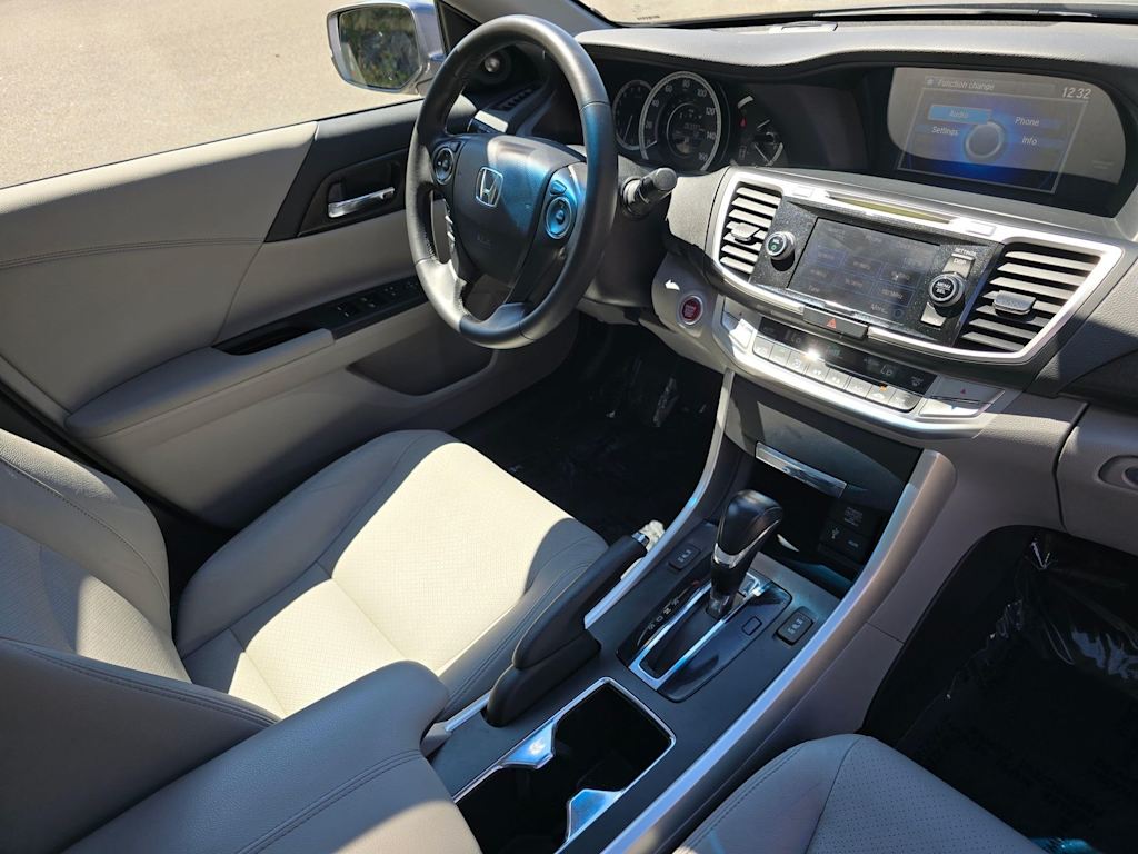 Thumbnail: 2013 Honda Accord - 31