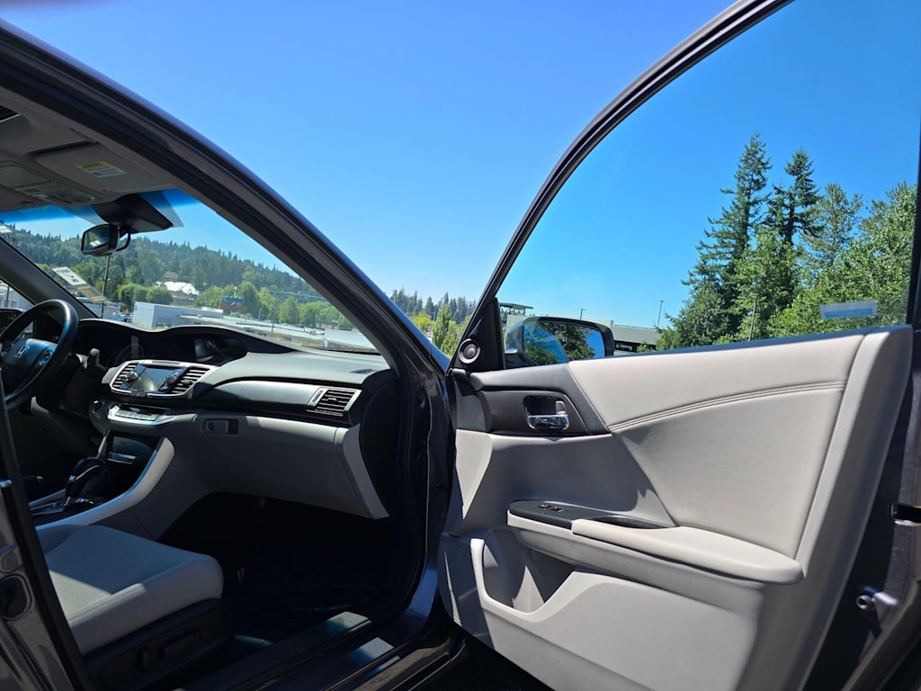 Thumbnail: 2013 Honda Accord - 30